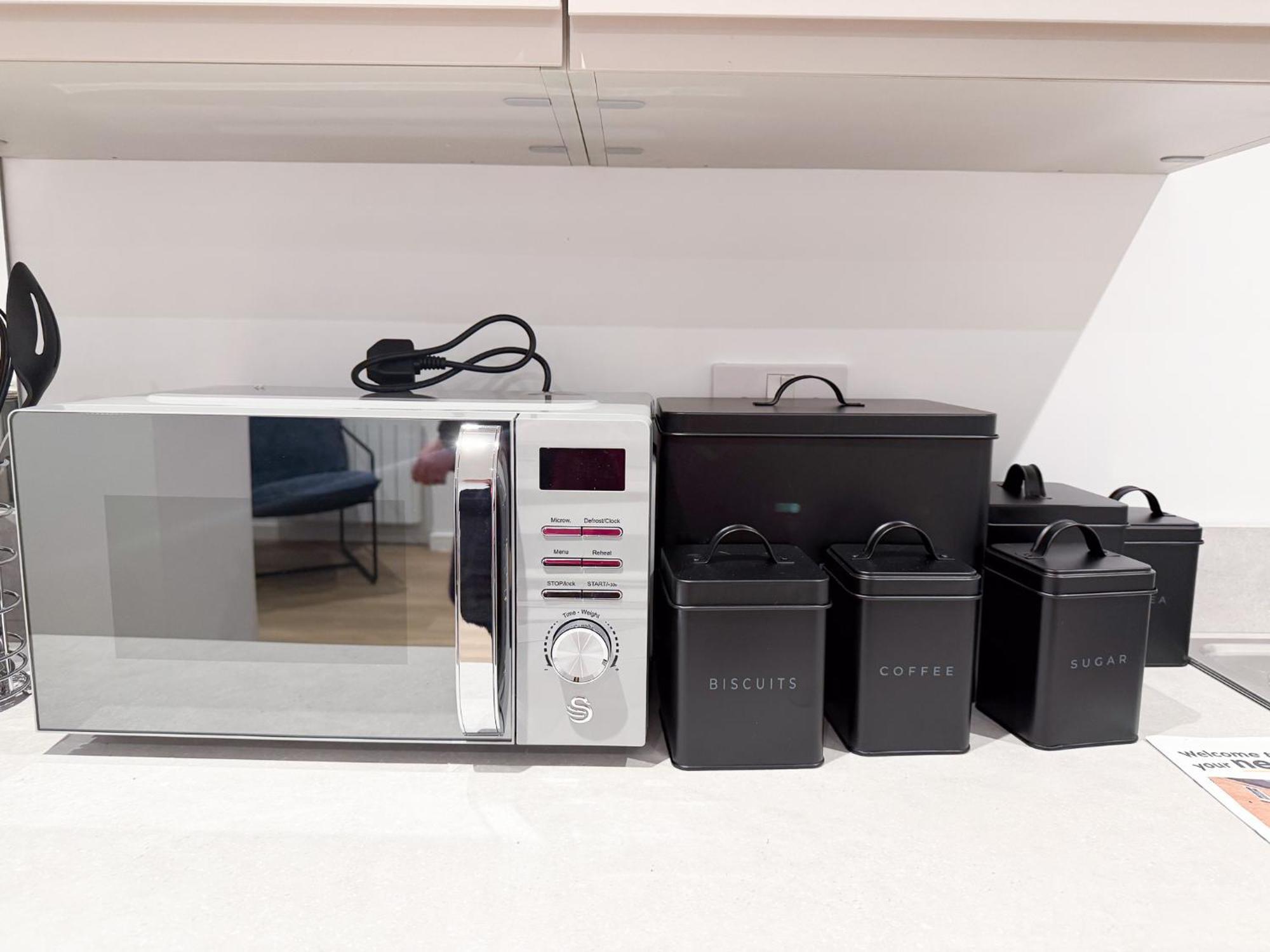 Spacious Modern 1 Bed Apartments In St Neots - Perfect For Contractors & Professionals - Free Parking - Wifi - Fully Equipped Kitchen - Smart Tv Ideal For Work Stays And Long Projects Ngoại thất bức ảnh
