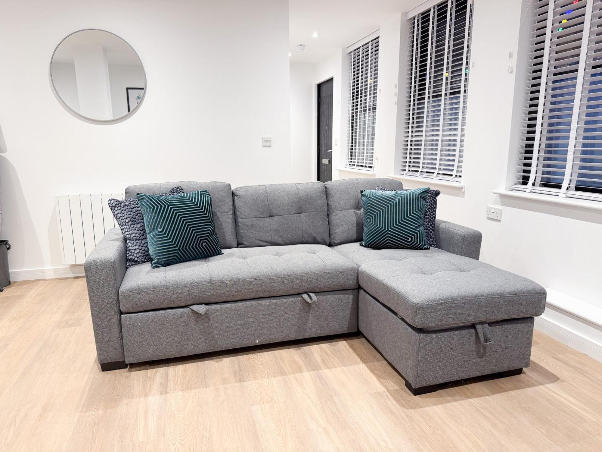 Spacious Modern 1 Bed Apartments In St Neots - Perfect For Contractors & Professionals - Free Parking - Wifi - Fully Equipped Kitchen - Smart Tv Ideal For Work Stays And Long Projects Ngoại thất bức ảnh